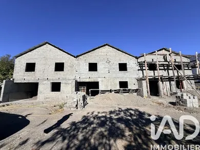Immeuble à Cilaos (97413)