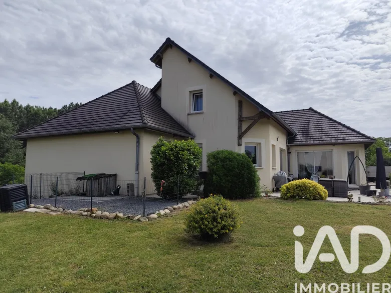 Maison 6 pièces 225 m² · à Torcy-le-Grand · 225 m² · 310 000 €