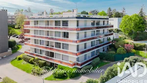Apartment in Mareil-Marly (78750)