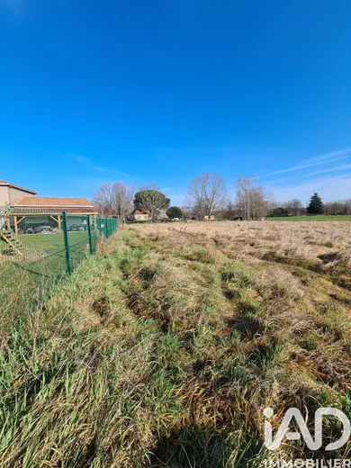 Terrain à Cours-de-Pile (24520)