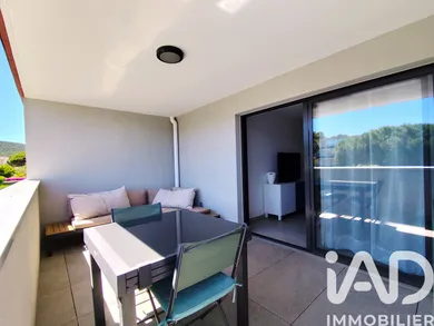 Apartment in Bormes-les-Mimosas (83230)