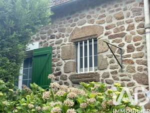 Maison de campagne à Le Housseau-Brétignolles (53110)