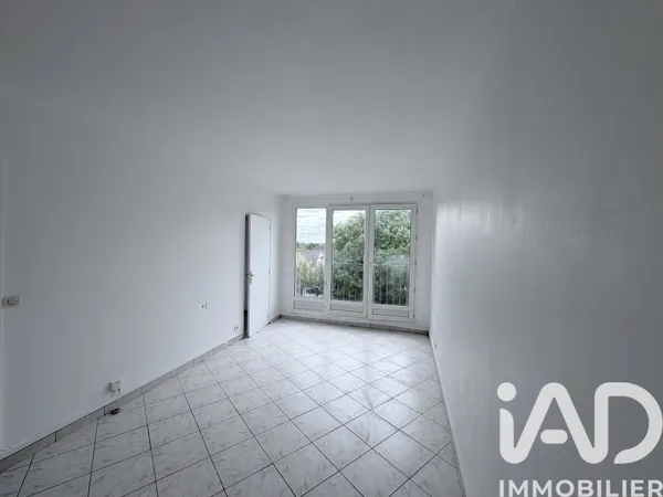 Appartement à Épinay-sur-Seine (93800) photo 2