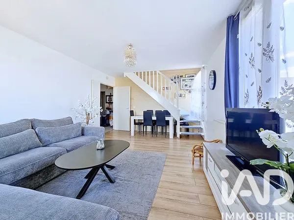Appartement à Vaires-sur-Marne (77360) photo 2