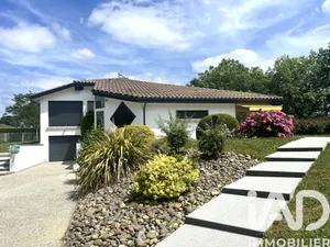 Maison d'architecte à Bascons (40090)