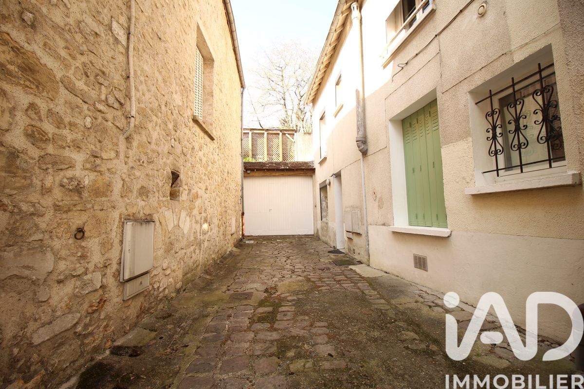 Appartement 2 pièces de 27 m² à Vauréal (95490)