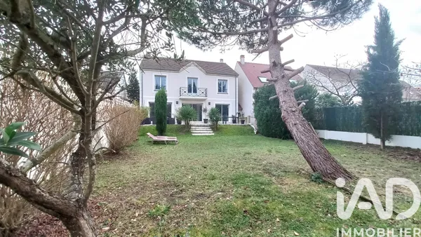 Maison à Champs-sur-Marne (77420) photo 2