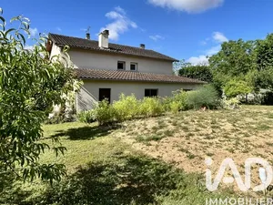 House in Vouillé (86190)