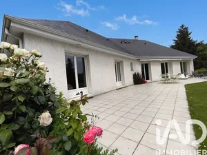 House in Notre-Dame-du-Bec (76133)