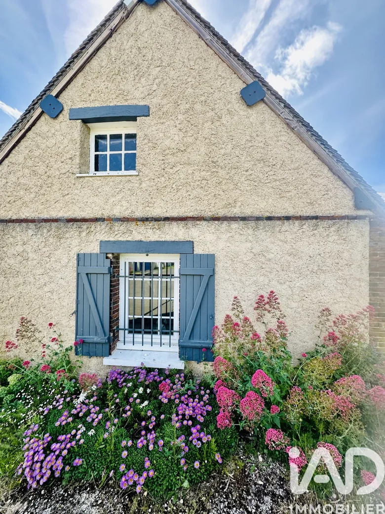 Maison 7 pièces 154 m² · à Saint-Arnoult-des-Bois · 153,9 m² · 239 000 €