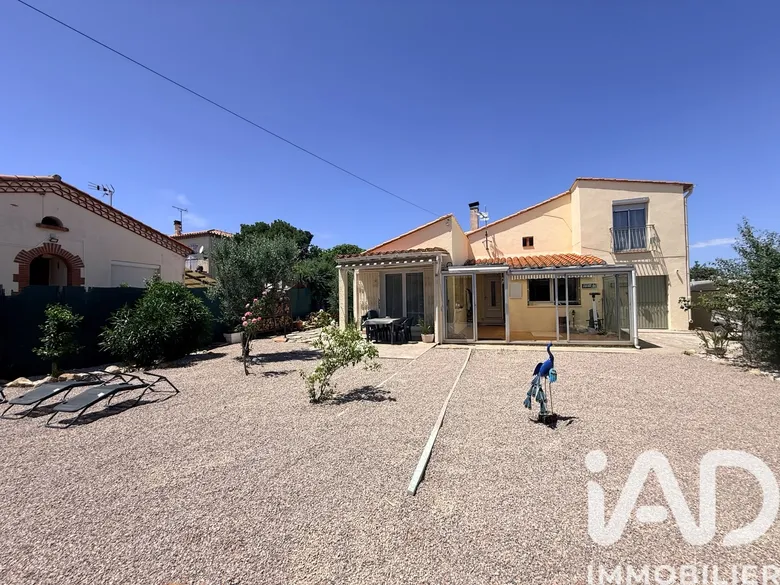 Maison 4 pièces 111 m² · à Fourques · 110,6 m² · 289 000 €