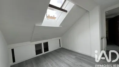Apartment in Paris (75009)