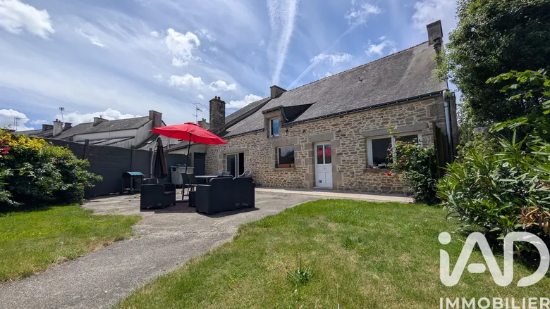 Maison 9 pièces 242 m² · à Buléon · 242 m² · 199 000 €