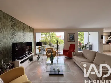 Apartment in Royan (17200)