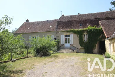 Ferme à GARCHIZY (58600)