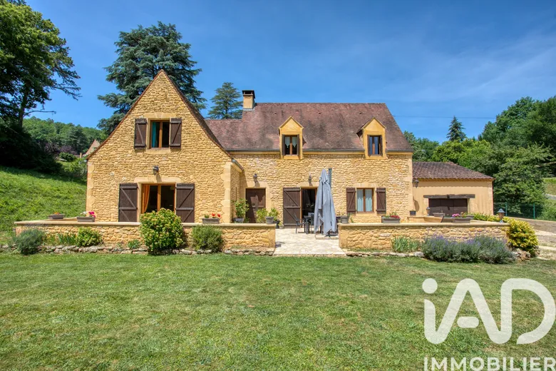 Maison 5 pièces 161 m² · à Beynac-Et-Cazenac · 161 m² · 425 000 €