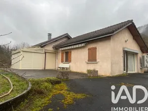 Maison à Ougney-Douvot (25640)