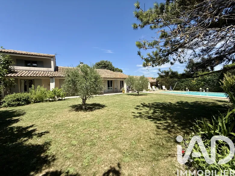 Maison 6 pièces 190 m² · à Les Angles · 190 m² · 680 000 €