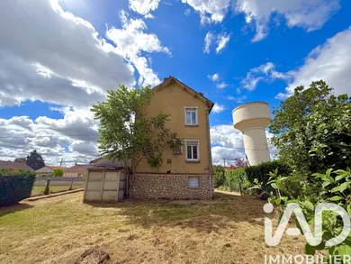 Townhouse in Montmorillon (86500)