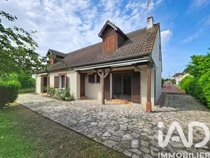 Traditional house in Gien (45500)