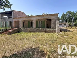 Maison à Nans-les-Pins (83860)