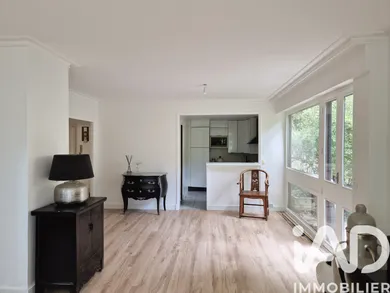 Apartment in Jouy-en-Josas (78350)