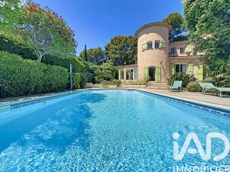 Maison 7 pièces 170 m² · à Sanary-sur-Mer · 170 m² · 1 417 000 €