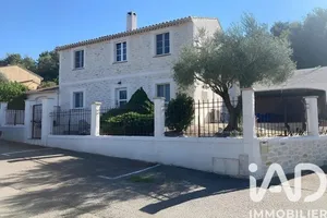 Traditional house in Saint-Romain-en-Viennois (84110)