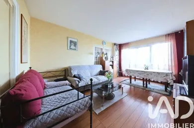 Appartement à Évry (91000)