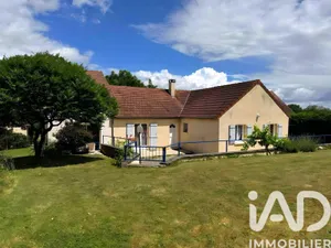 Maison traditionnelle à Nailly (89100)