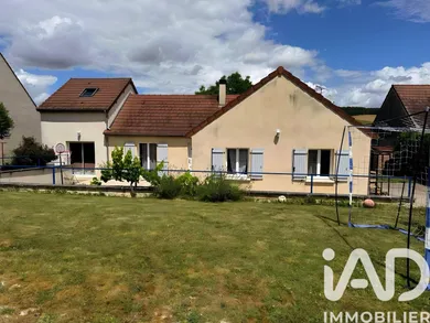 Traditional house in Nailly (89100)