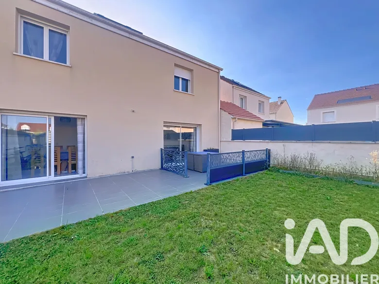 Maison 6 pièces 123 m² · à Neufmoutiers-en-Brie · 123 m² · 362 000 €