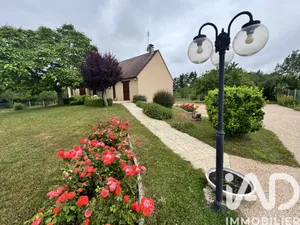 Maison traditionnelle à Pont-sur-Yonne (89140)