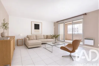 Apartment in Villeurbanne (69100)