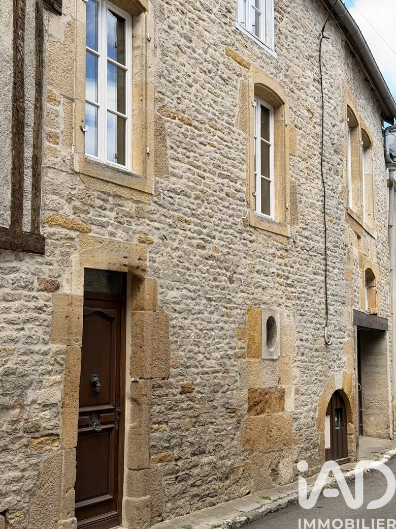Maison 6 pièces 184 m² · à Langres · 184 m² · 175 000 €