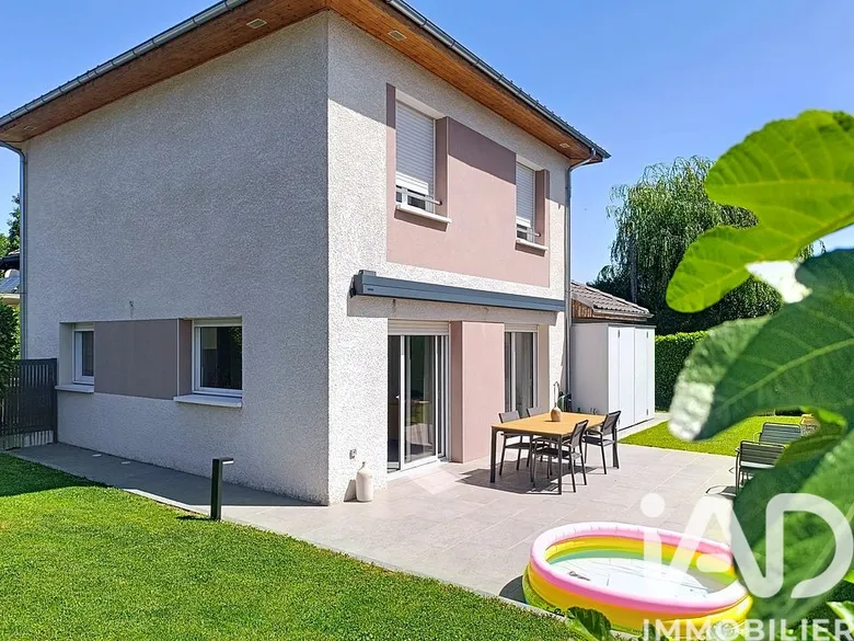 Maison 4 pièces 85 m² · à Savigny · 85 m² · 469 000 €