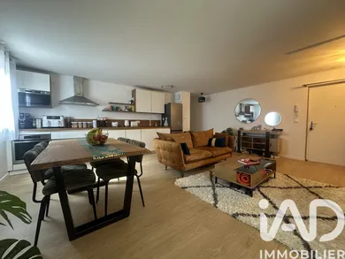 Apartment in Guyancourt (78280)
