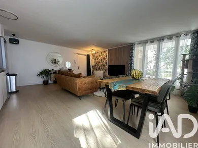 Apartment in Guyancourt (78280)