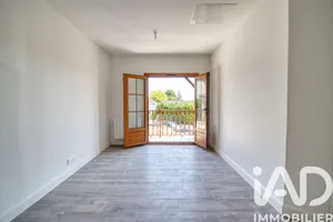 Apartment in Louvres (95380)