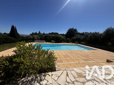Bastide à Lorgues (83510)