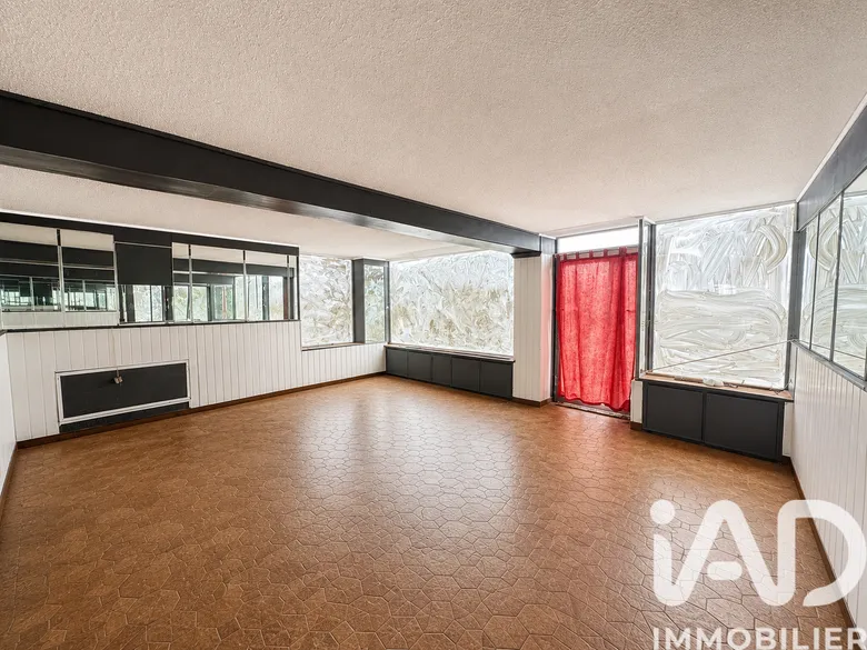 Immeuble 5 pièces 116 m² · à Saint-Laurent-de-la-Salanque · 116 m² · 310 000 €