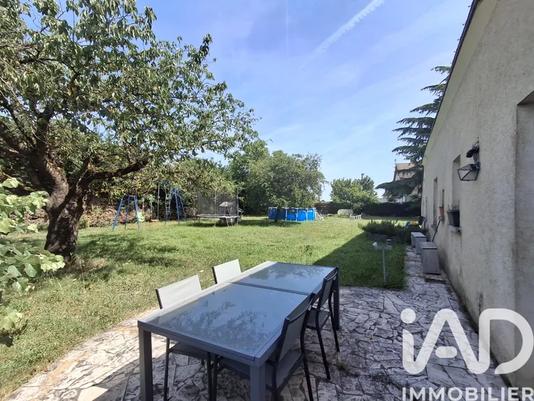 Maison 5 pièces 129 m² · à Reignac-sur-Indre · 129 m² · 220 000 €
