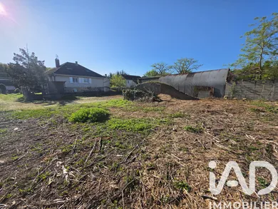 Terrain à Fleury-les-Aubrais (45400)