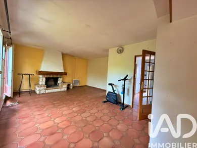 Maison traditionnelle à Moissy-Cramayel (77550)