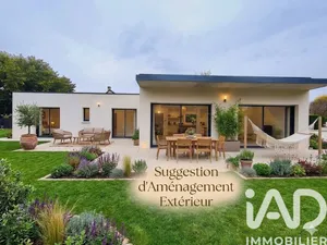 Maison d'architecte à Savigné-sur-Lathan (37340)