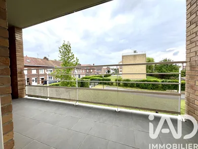 Apartment in Lesquin (59810)