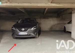 Parking à Paris (75011)