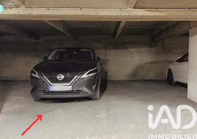 Parking à Paris (75011)