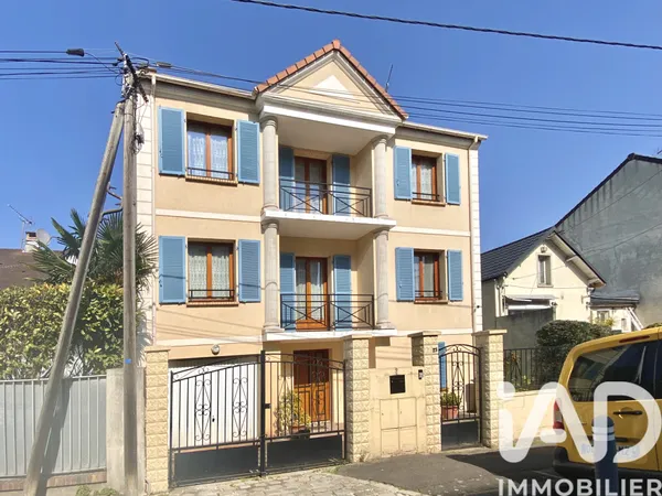 Maison à Le Bourget (93350) photo 2