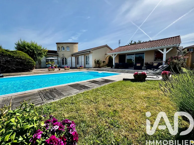 Maison 5 pièces 128 m² · à Sury-le-Comtal · 128 m² · 349 000 €